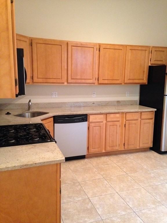 30 Millmont St - Photo 4 of 17