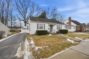 featured image of 50 Warsaw Ave