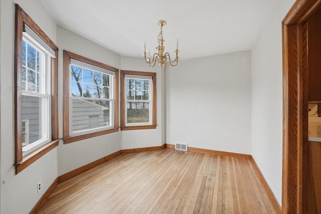 50 Warsaw Ave - Photo 7 of 24