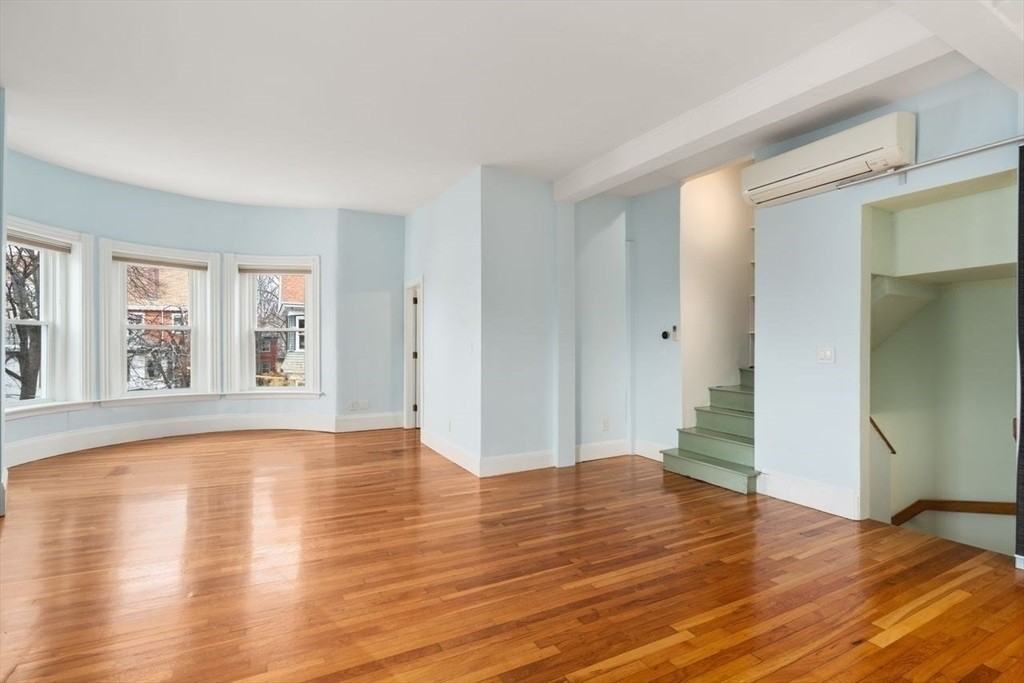 96 Brook St - Photo 6 of 18