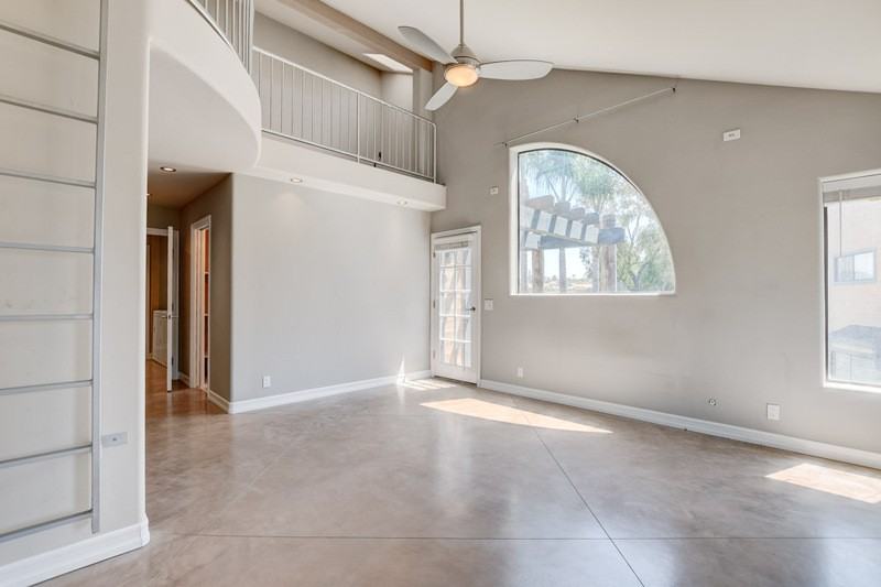 4007 Layang Layang Cir #B - Photo 2 of 10