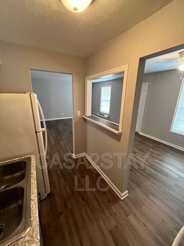 4915 Saddlebrook Ln #15 - Photo 4 of 7