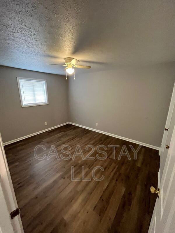 4915 Saddlebrook Ln #15 - Photo 6 of 7