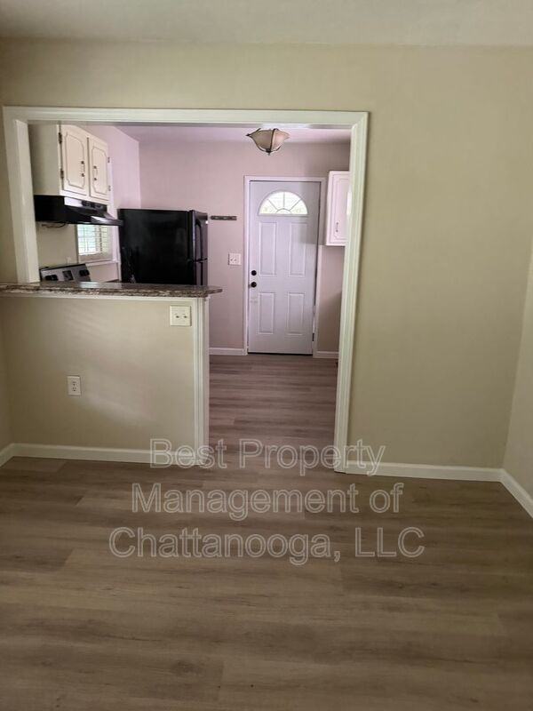 133 Hogan Rd - Photo 4 of 23