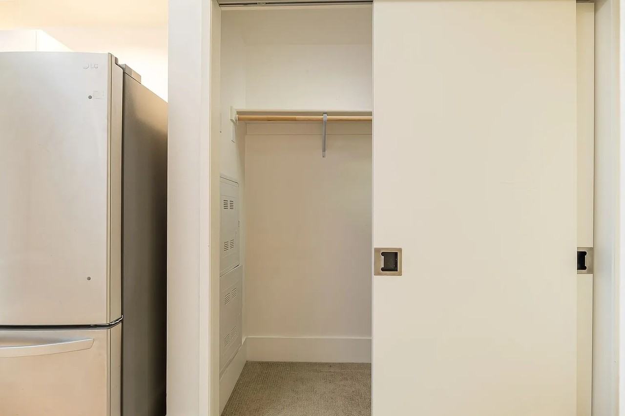1075 Market St #205 - Photo 4 of 5