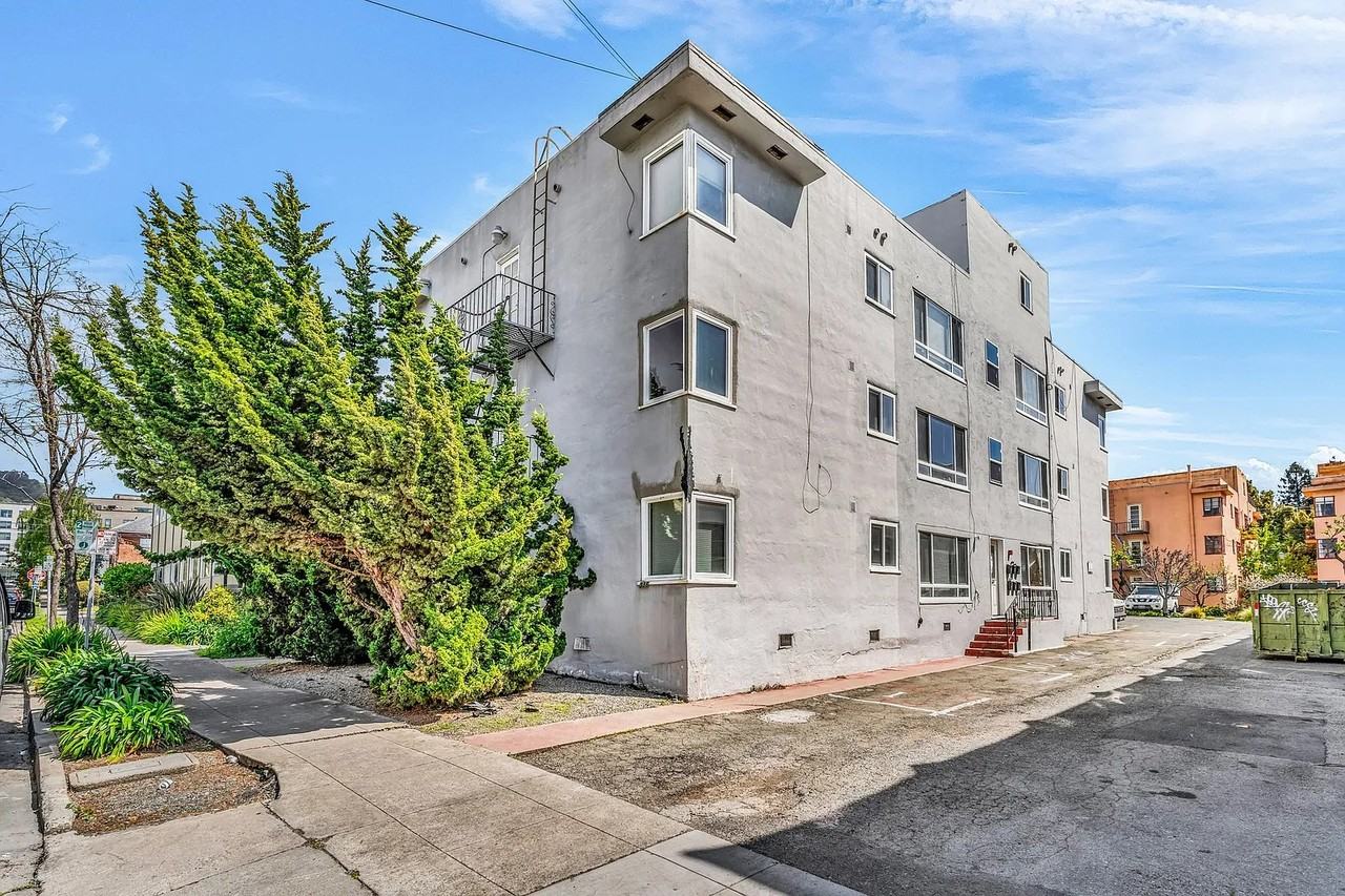 2338 Blake St - Photo 5 of 5