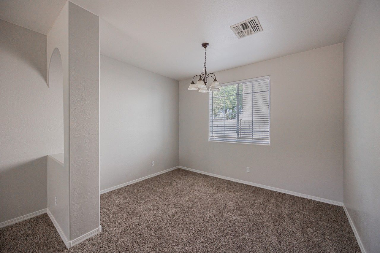 7422 S 27th Way - Photo 6 of 36
