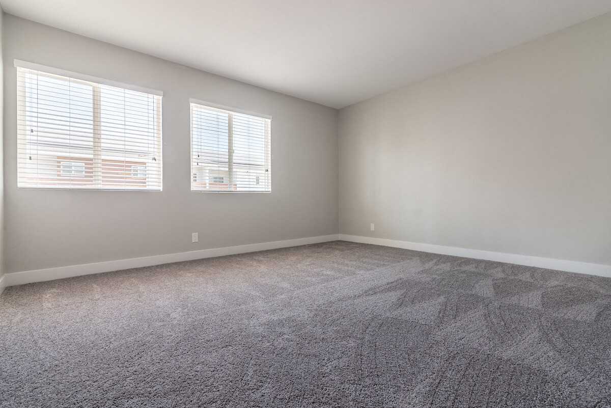 Bixby Hill Apartments - Photo 4 of 12
