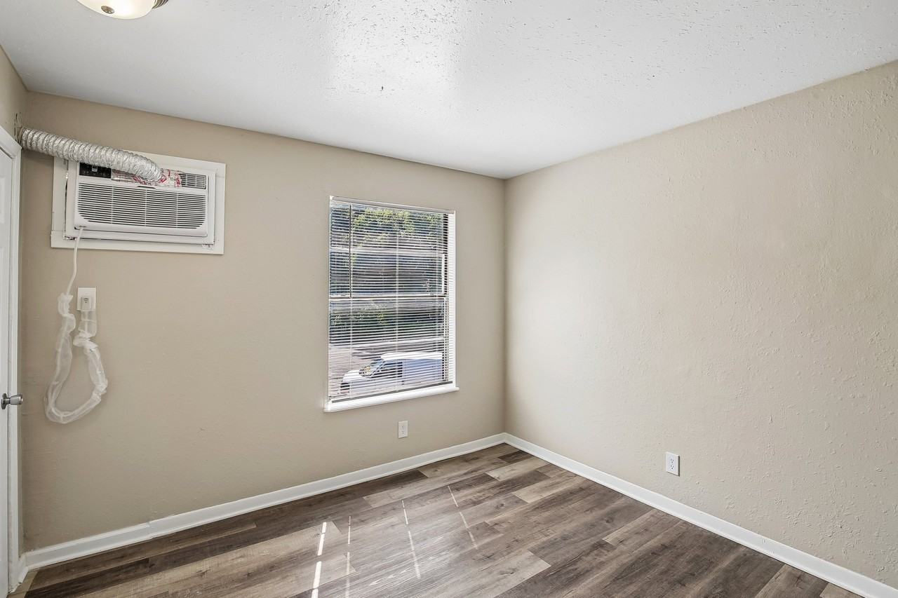 Pleasant Grove Apartments - Photo 2 of 29