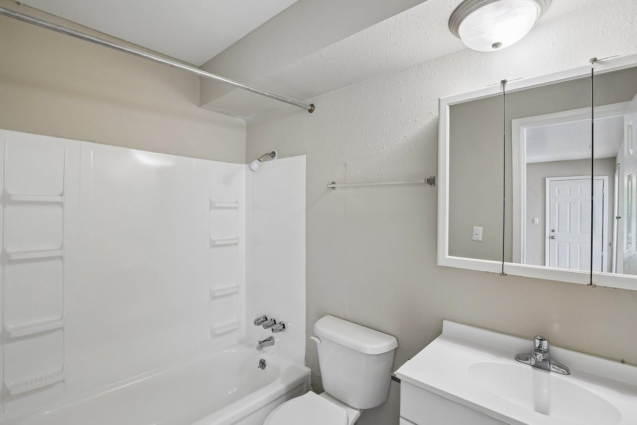 Pleasant Grove Apartments - Photo 4 of 29