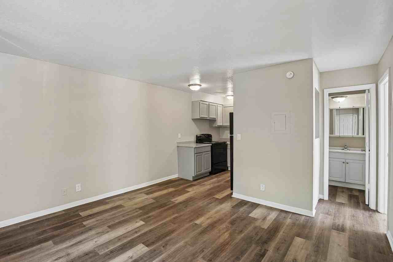 Pleasant Grove Apartments - Photo 6 of 29