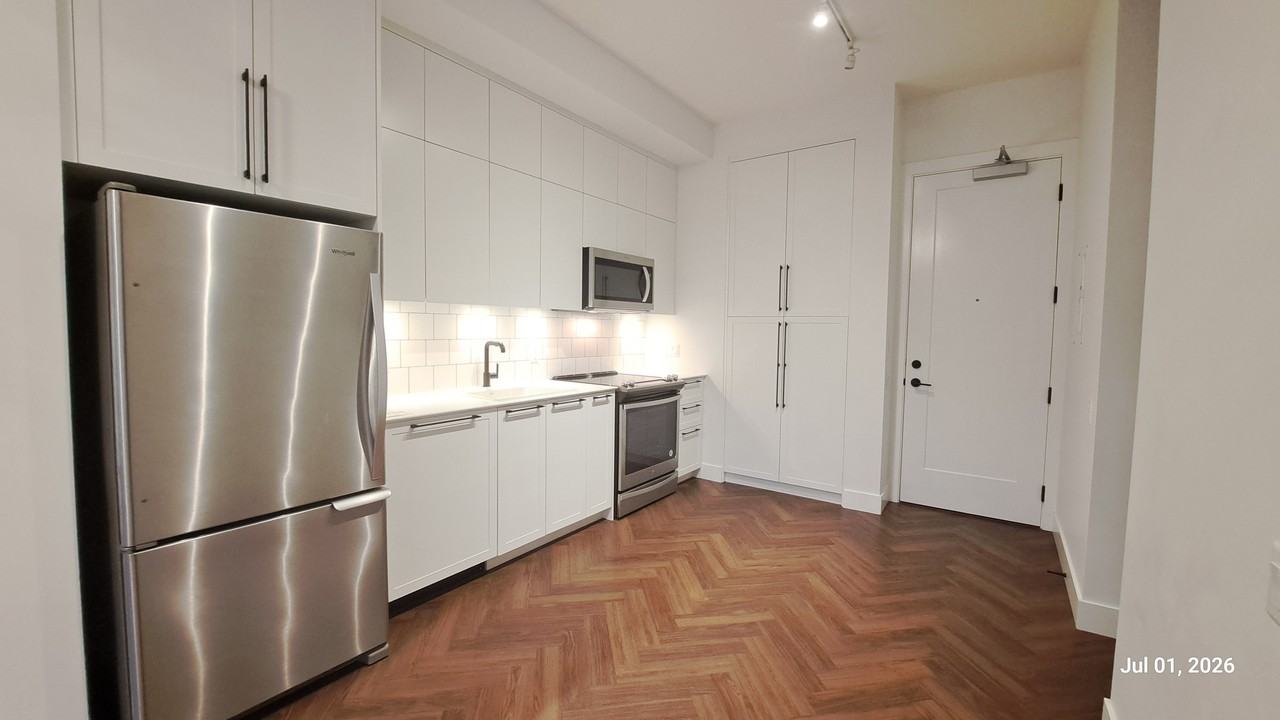 14968 101A Avenue - Photo 2 of 15