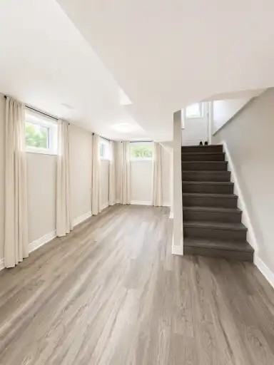 643 Frank St - Photo 4 of 11