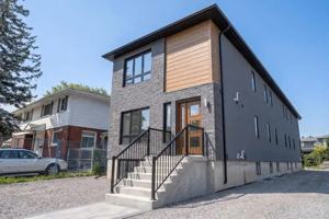 featured image of 944 Woodroffe Ave
