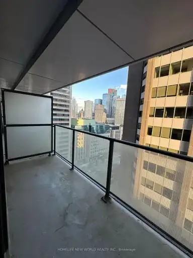 426 University Ave #1606 - Photo 4 of 13