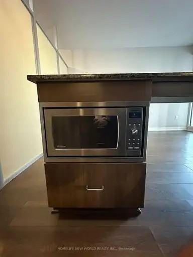 426 University Ave #1606 - Photo 7 of 13
