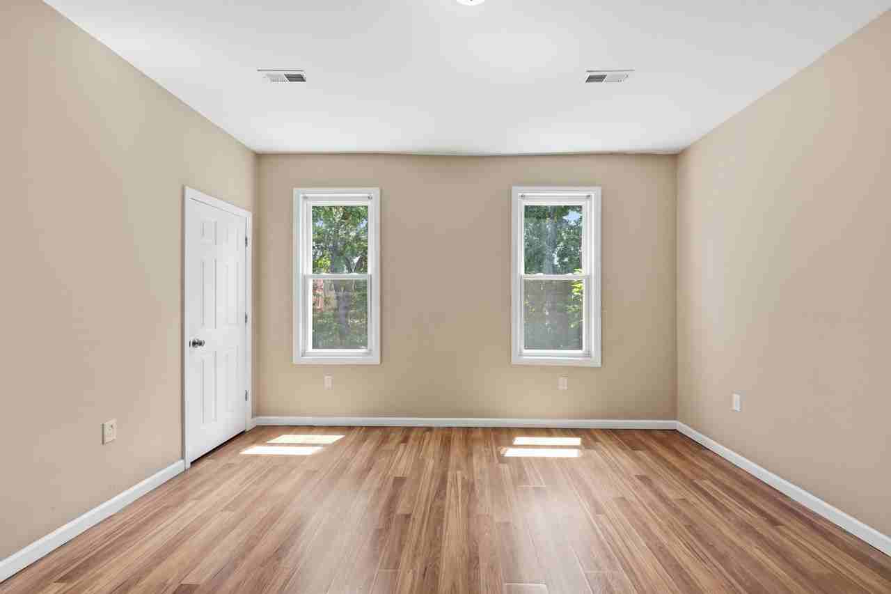 78 Willoughby St #2 - Photo 5 of 12