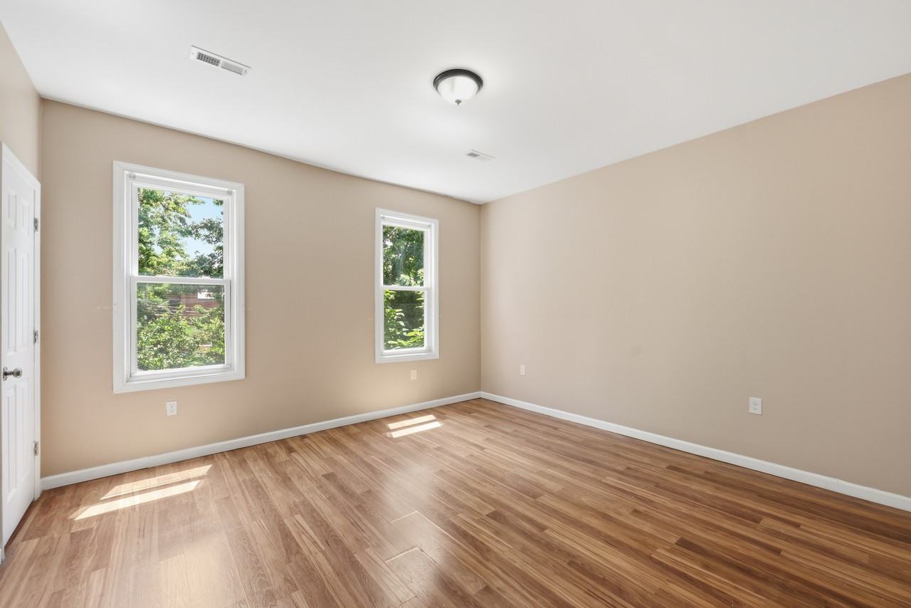 78 Willoughby St #2 - Photo 6 of 12