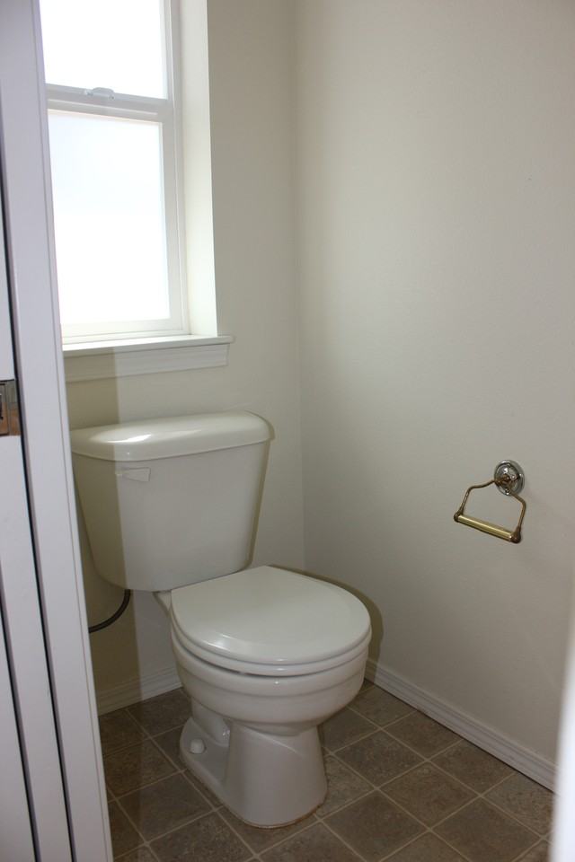 803 Blueberry Ln - Photo 3 of 12