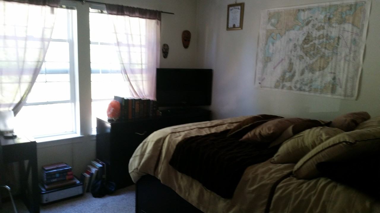 803 Blueberry Ln - Photo 5 of 12