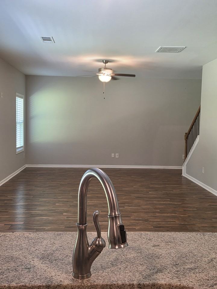 113 Richmond Dr #NA - Photo 7 of 11
