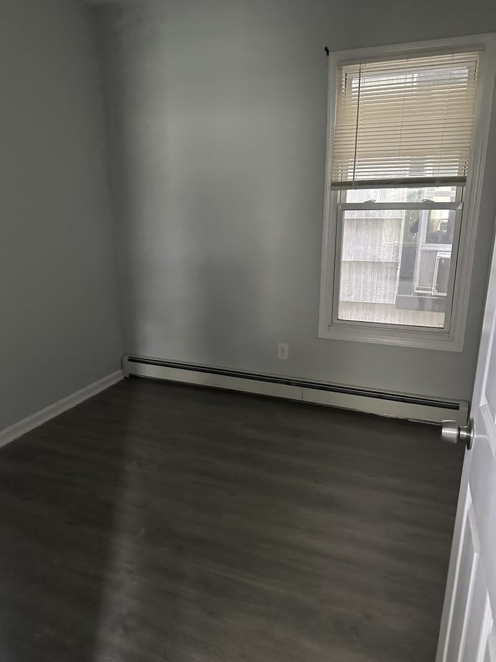 124 Keen St #2 - Photo 6 of 10