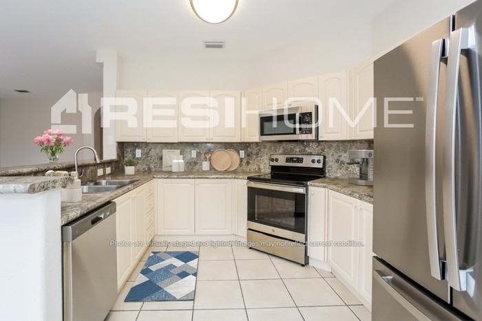 15554 Sw 41st Ter - Photo 4 of 21
