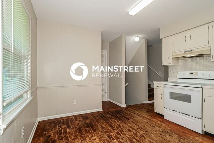 2943 Homewood Ave - Photo 6 of 21