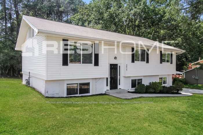 3017 Park Ln - Photo 3 of 7