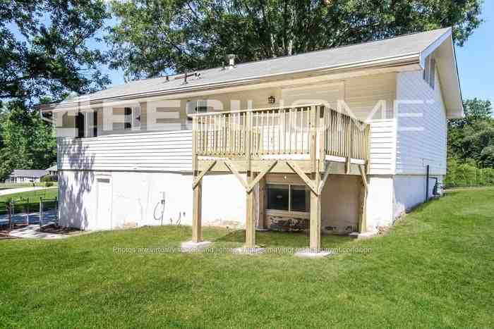 3017 Park Ln - Photo 4 of 7
