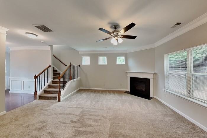 1479 Wilford Dr - Photo 5 of 20