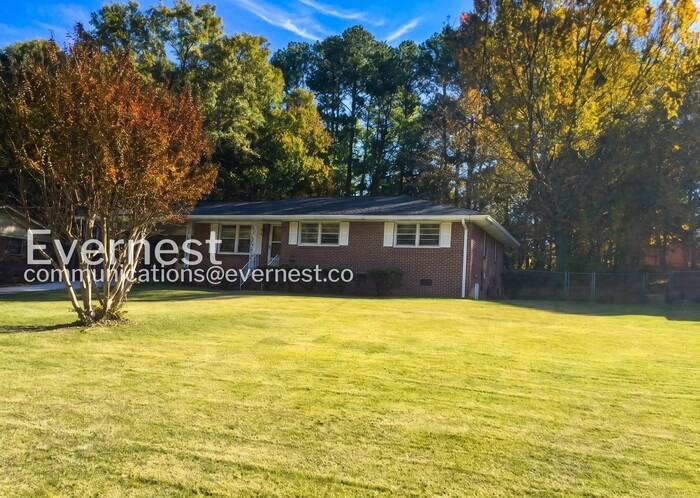 3460 Estes Dr - Photo 3 of 18