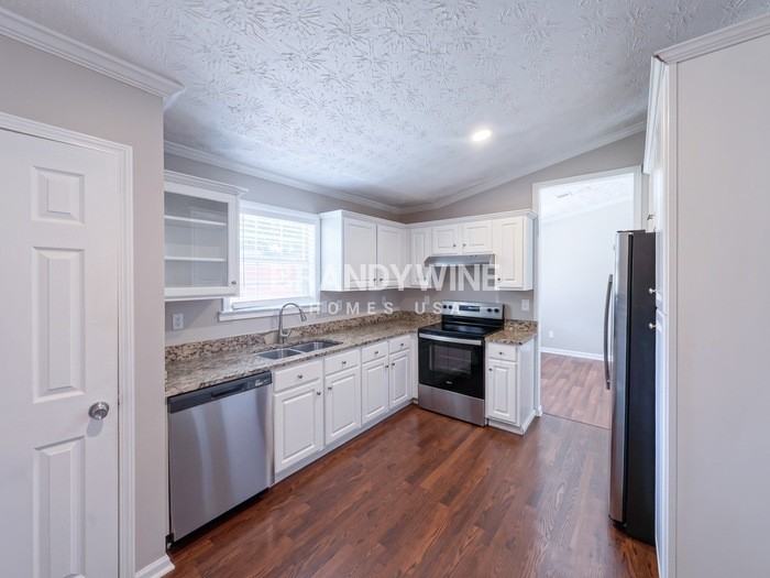 6475 Alford Cir - Photo 7 of 35
