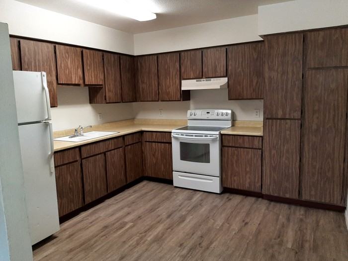 2242 W Morten Ave #6 - Photo 2 of 8