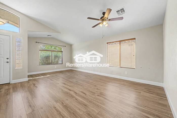29169 N Rosewood Dr - Photo 4 of 21
