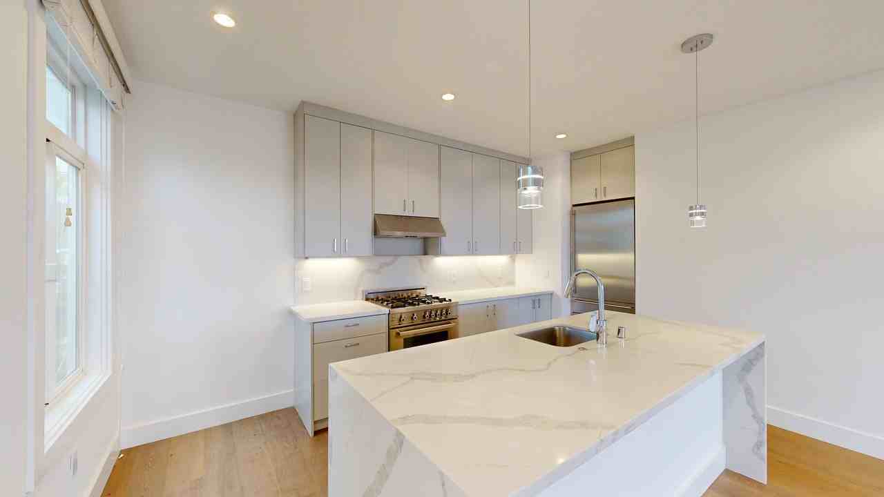 1340 Taylor Street - Photo 2 of 26