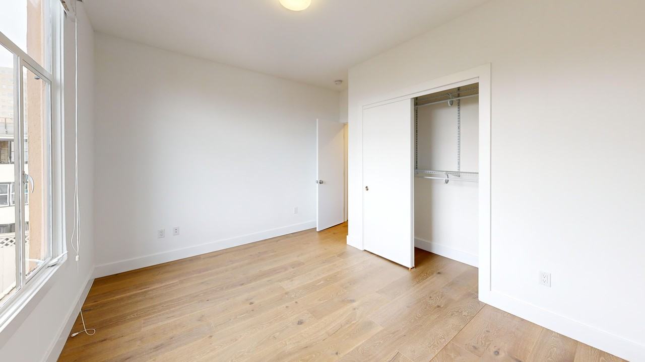 1340 Taylor Street - Photo 5 of 26