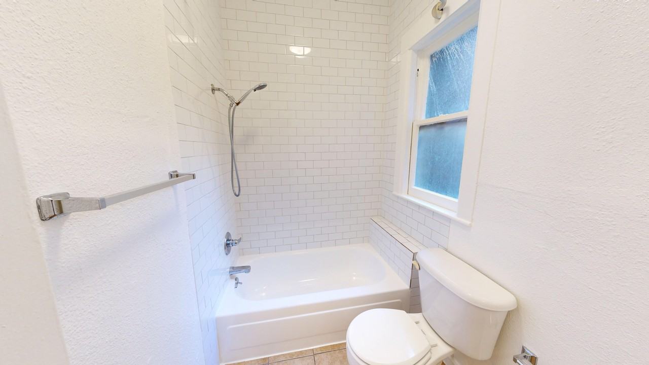 434 Leavenworth Street - Photo 7 of 45