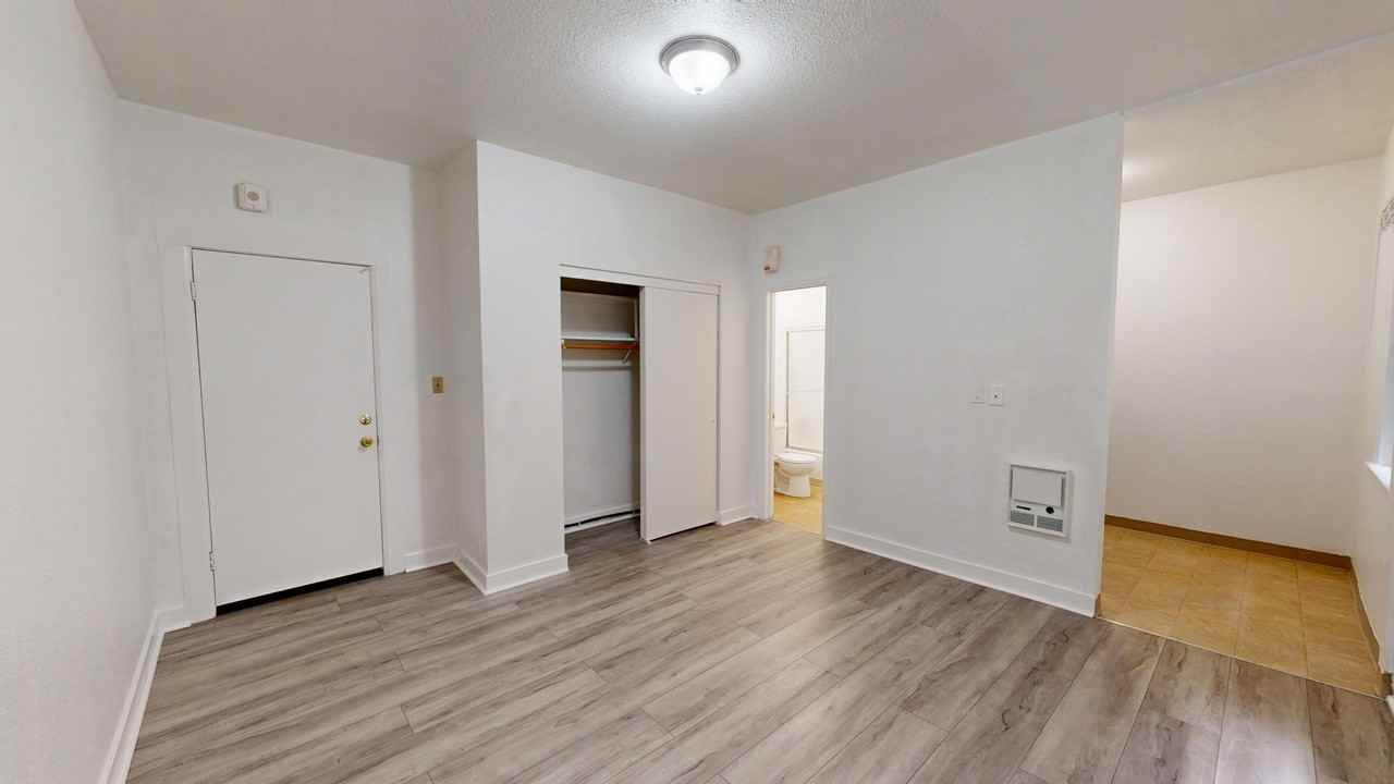 434 Leavenworth Street - Photo 7 of 38
