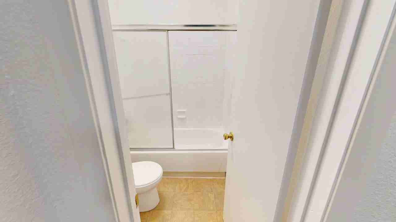 434 Leavenworth Street - Photo 7 of 25