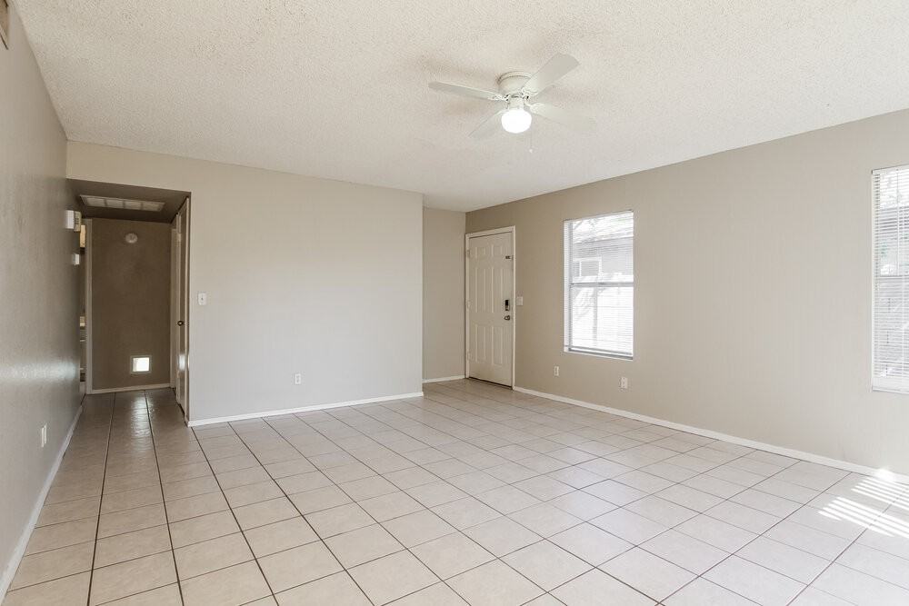 630 E Jensen St #114 - Photo 5 of 16