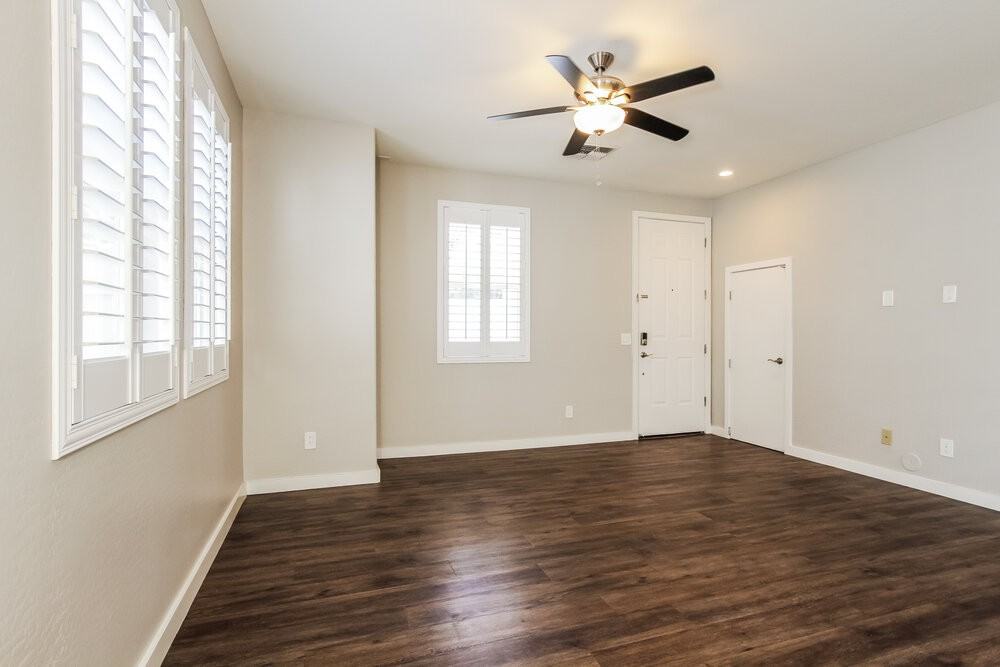 3218 W Glendale Ave #37 - Photo 4 of 17