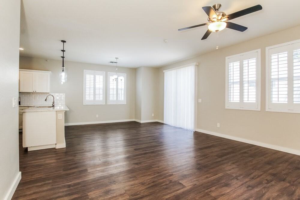 3218 W Glendale Ave #37 - Photo 5 of 17