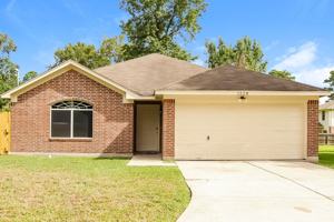 featured image of 1528 Glen Oaks Dr
