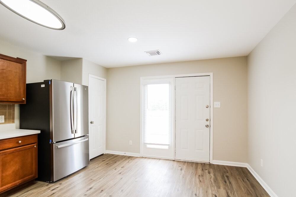 22831 Twisting Pine Dr - Photo 5 of 16