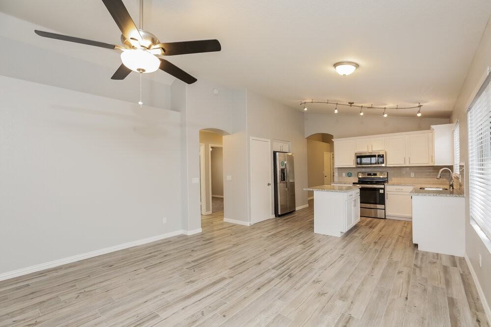 953 E Greenlee Ave - Photo 6 of 16