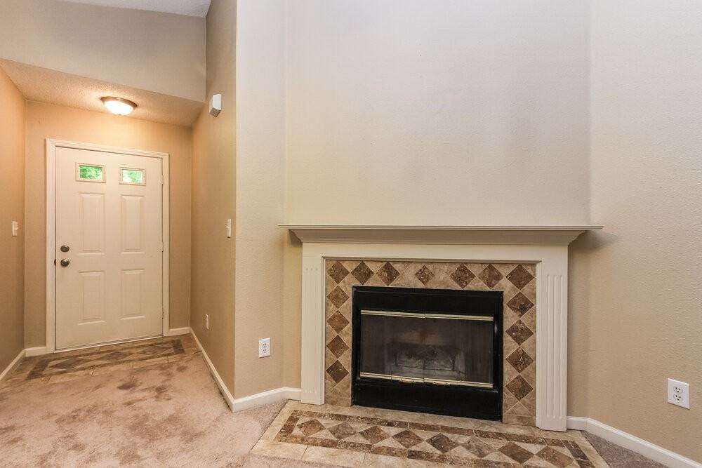 15281 Ten Point Dr - Photo 2 of 18