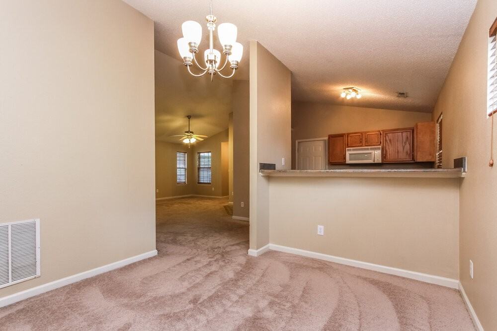 15281 Ten Point Dr - Photo 5 of 18