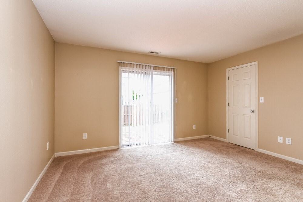15281 Ten Point Dr - Photo 7 of 18