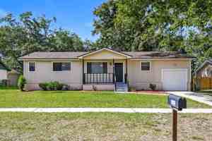 featured image of 8442 Finwood Ave